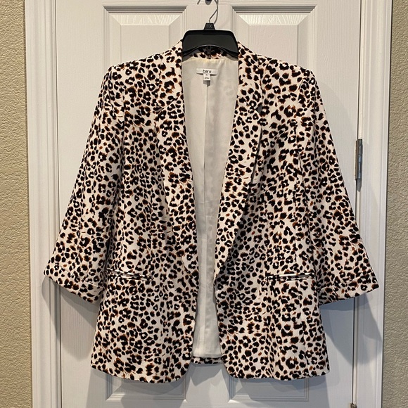 Women’s XL animal print blazer - Picture 1 of 5